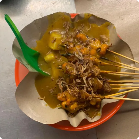 Sate ayam kuah padang
