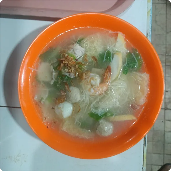 Mie Sua Kuah Bak